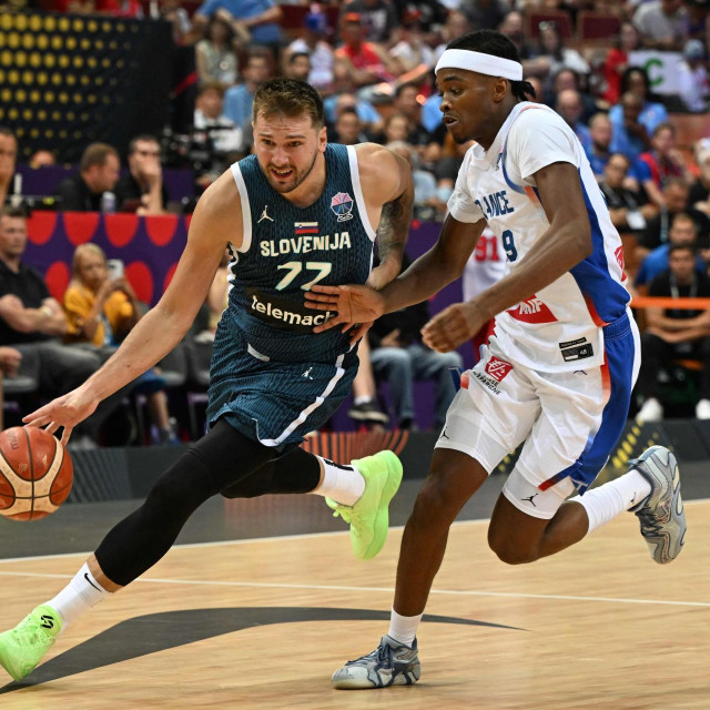 Luka Dončić i Bilal Coulibaly 