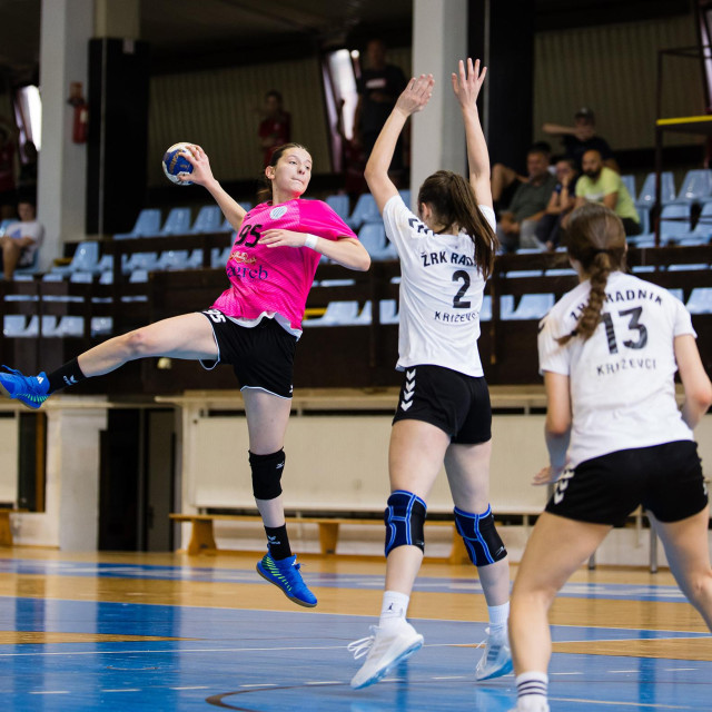 Eda Nikolić, rukomet, Lokomotiva