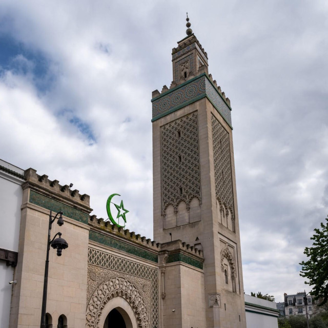 Džamija u Parizu (ilustracija)