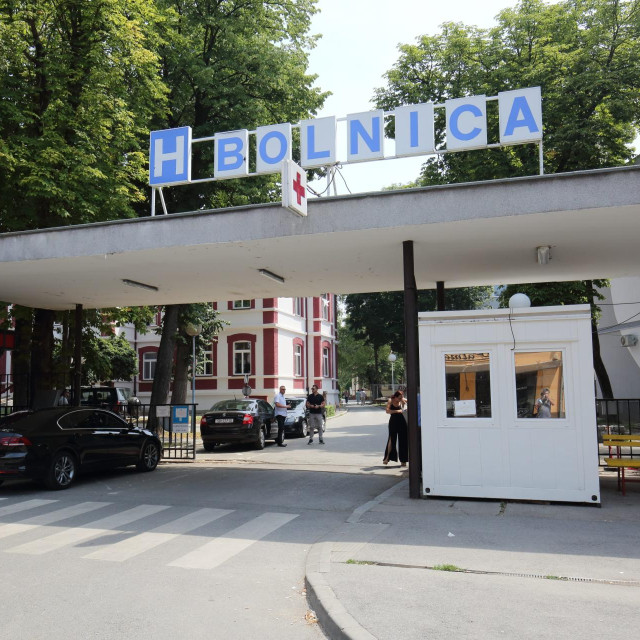 Bolnica u Slavonskom Brodu

 