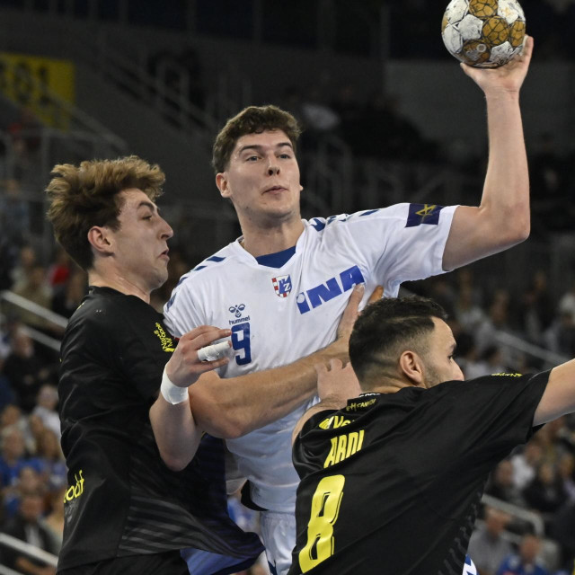 Svijetla točka u Bitoli - Luka Klarica