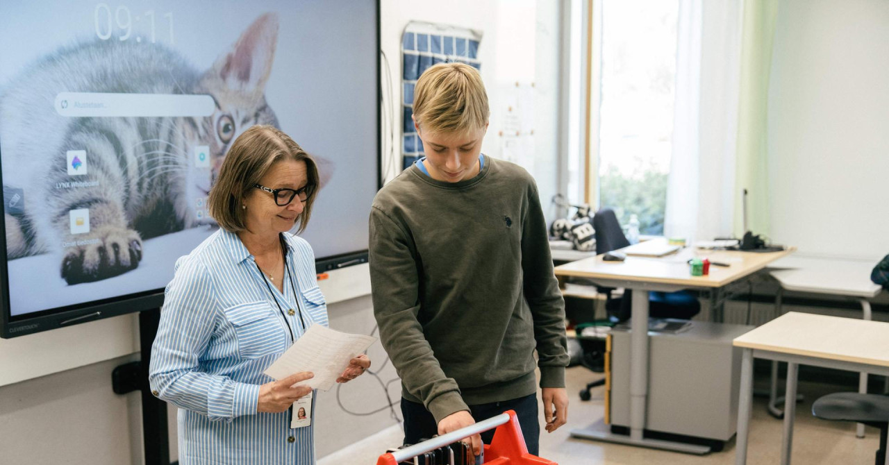 Finci su 1. kolovoza zabranili mobitele u školama, rezultat toga zapanjio je sve: ‘Nevjerojatno, to nismo očekivali‘