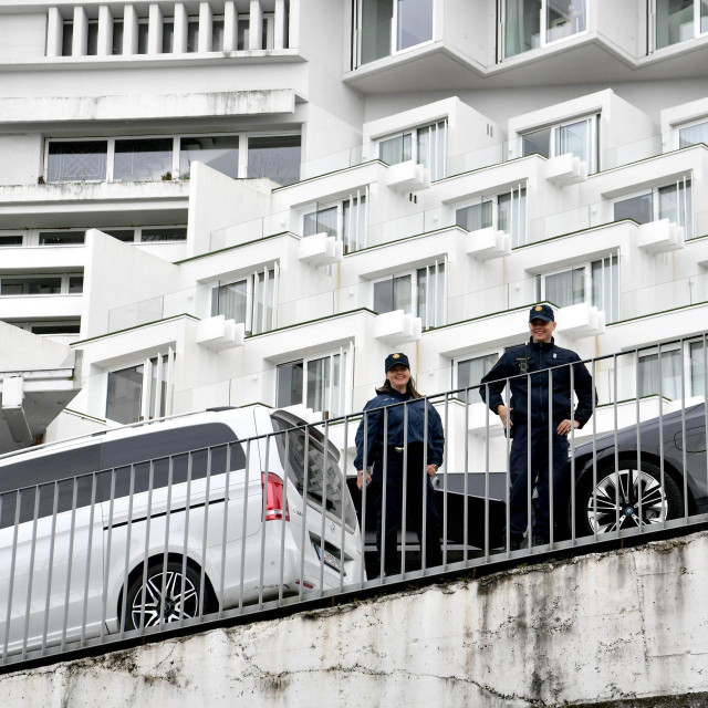 Policijski djelatnici ispred opatijskog hotela Grand Aadriatic u svibnju ove godine/ilustrativna fotografija