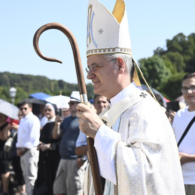 Mons. Dražen Kutleša