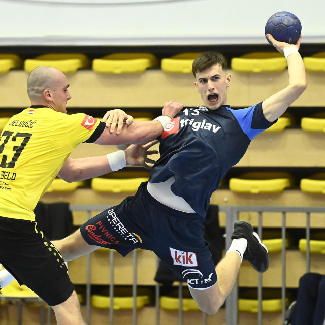 Sesvete - Dugo Selo: Josip Tomić