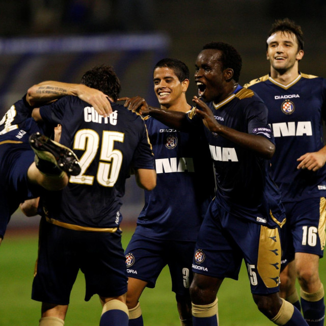 Dinamo 2010.: Igor Bišćan, Leandro Cufre, Luis Inbanez, Chago i Milan Badelj