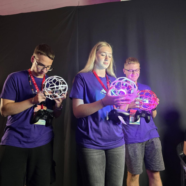 Učenici Srednje škole Dugo selo, prva Drone Soccer ekipa u Hrvatskoj