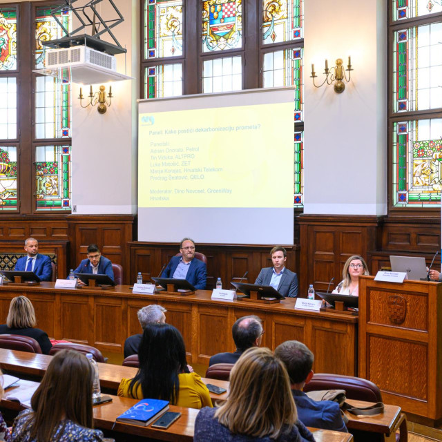 Panel-rasprava ”Kako postići dekarbonizaciju prometa?”