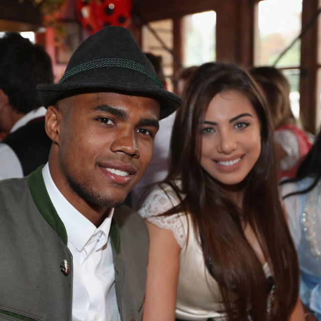 Douglas Costa i njegova bivša supruga Louisa Ramos