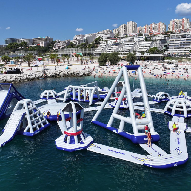 Aquaglide AquaSuperPark