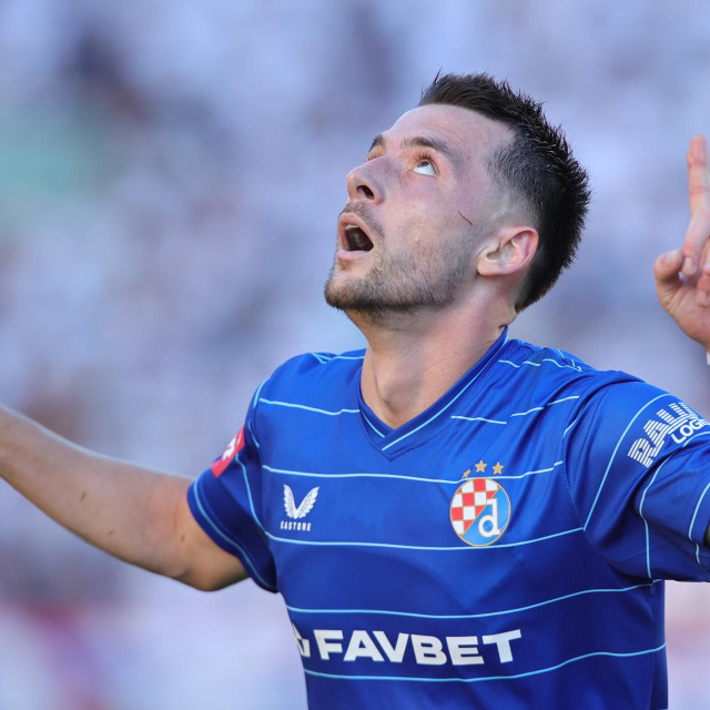 Arber Hoxha slavi gol