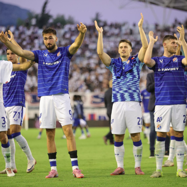 Slavlje igrača Dinama nakon pobjede u derbiju