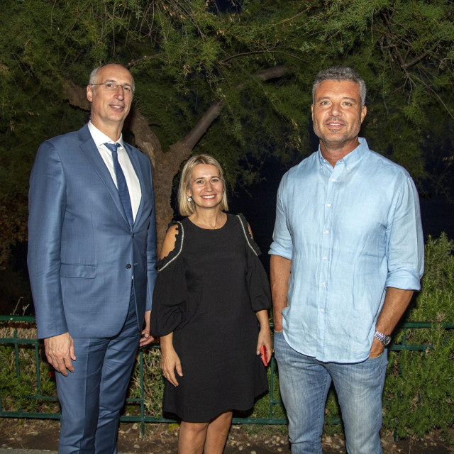 Ivica i Marijana Puljak u društvu Sadettina Sarana