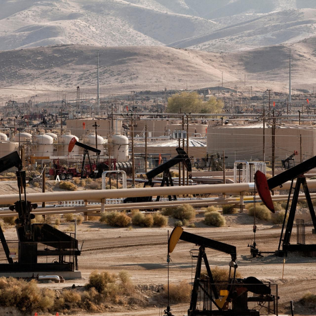 Vađenje nafte, ilustracija