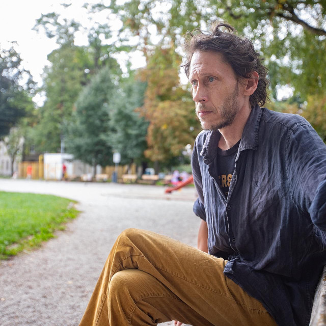 ‘Završio sam na ulici, euforičan i prkosno uvjeren da su se svi urotili protiv mene i mog slobodnog izbora da se drogiram i tako otrpim život‘