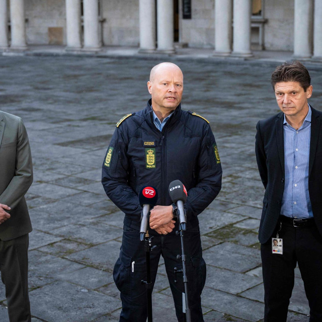 Morten Fruensgaard (direktor operacija Naviaira), Jens Jespersen (glavni policijski inspektor Kopenhagena) i Kristoffer Plenge-Brandt (glavni operativni direktor zračne luke Kopenhagen)