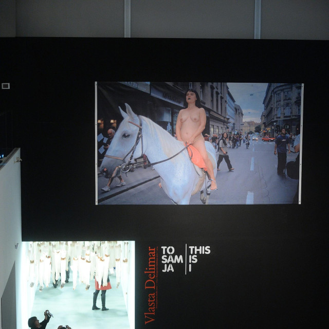 ”Šetnja kao Lady Godiva” jedan je od najpoznatijih performansa Vlaste Delimar