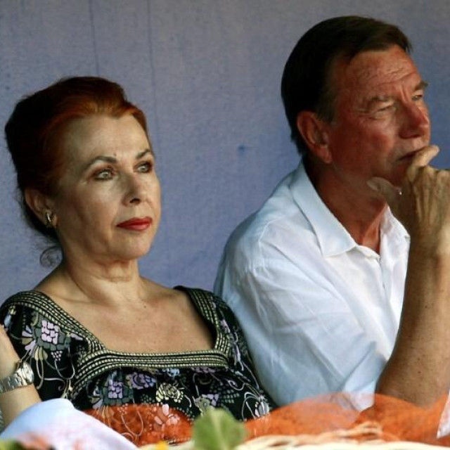 Hloverka Novak Srzić, Mija i Nikola Pilić