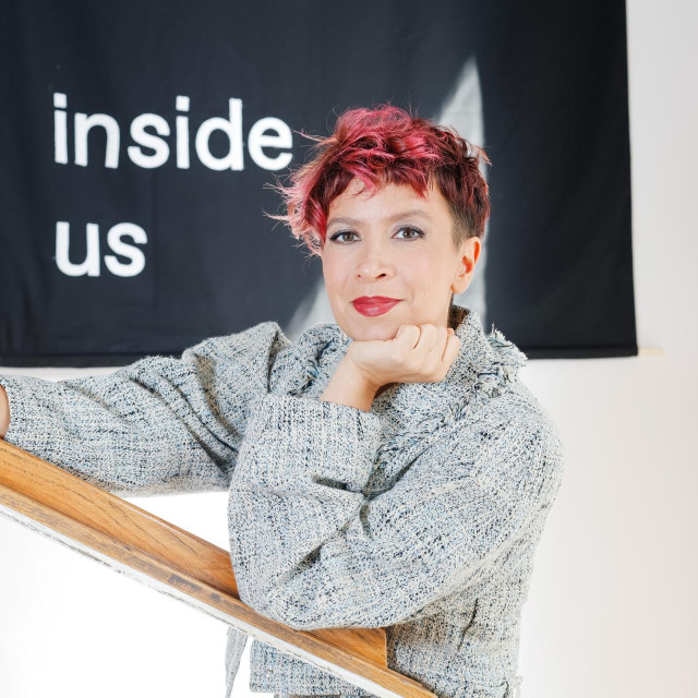 ”Volim i planinarenje po Velebitu, tako da kombiniram svašta. Jako mi je važna tjelesna aktivnost”, priča glumica kojoj je i glazba donijela puno veselja u život