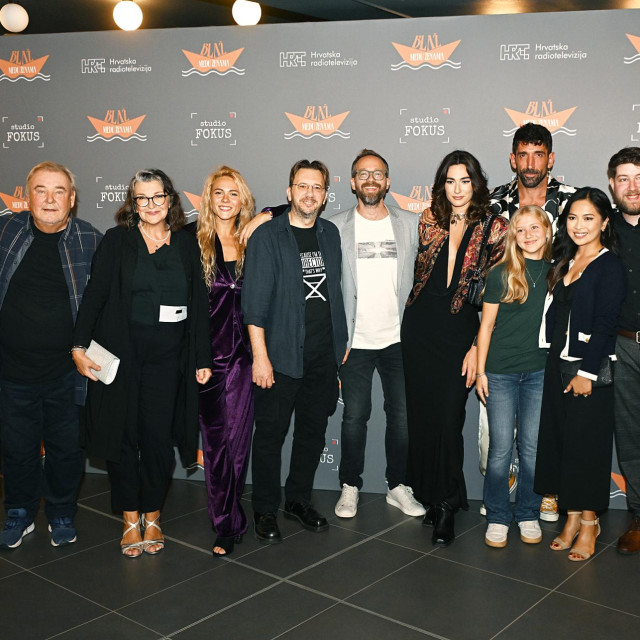 Ekipa serije ‘Blaž među ženama‘