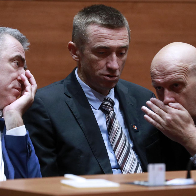 Dužnosnici Domovinskog pokreta Stipo Mlinarić, Ivan Penava i Ivica Kukavica 