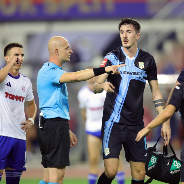 Hajduk - Rijeka: sudac Dario Bel, Stjepan Radeljić