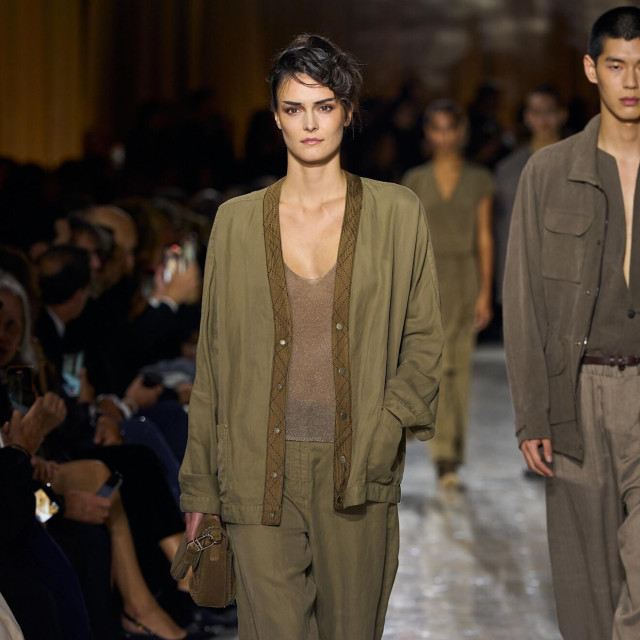 Hana je bila jedan od modela koji su nosili novu Armani kolekciju za proljeće/ljeto 2026.