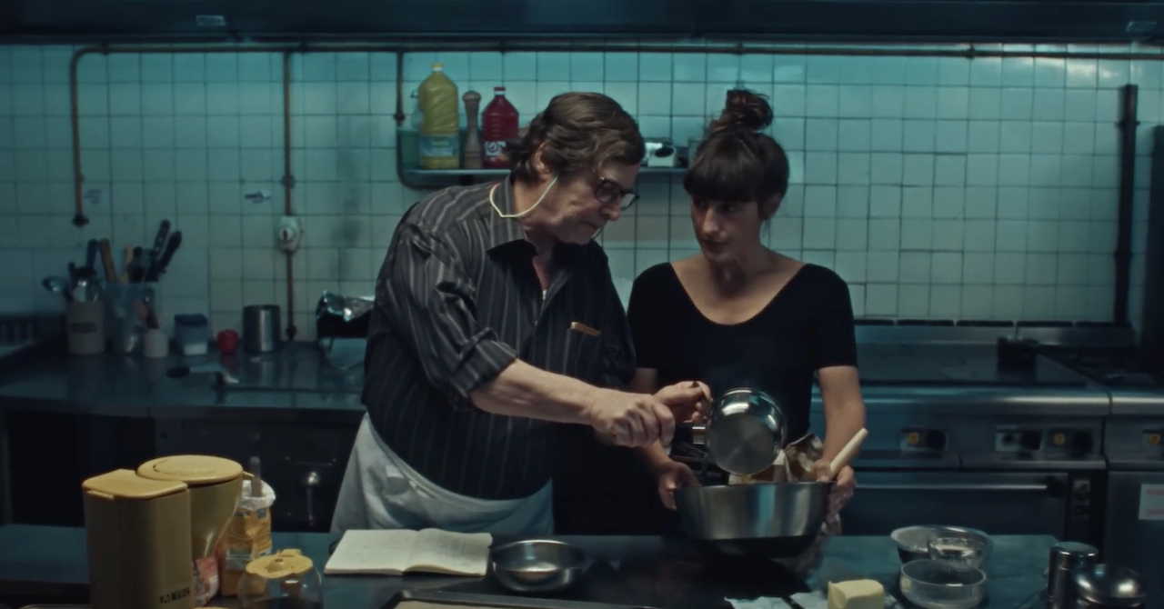 Mačka z GoPro kamero posnela akcijski video in džuboks-mjuzikl "Otići jednog dana" odprl festival v Cannesu