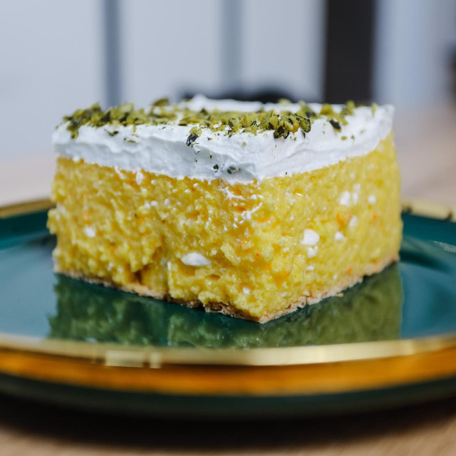 Bučokremšnita je slatki simbol Bučijade
 