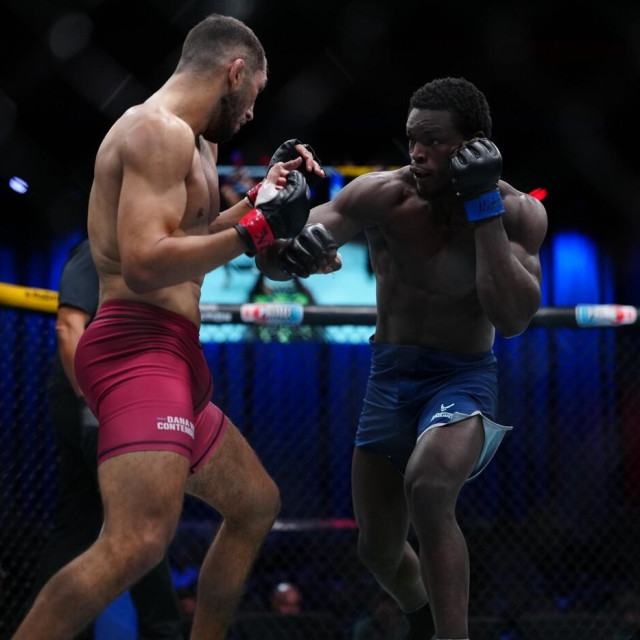 Vitor Costa vs Damian Pinas