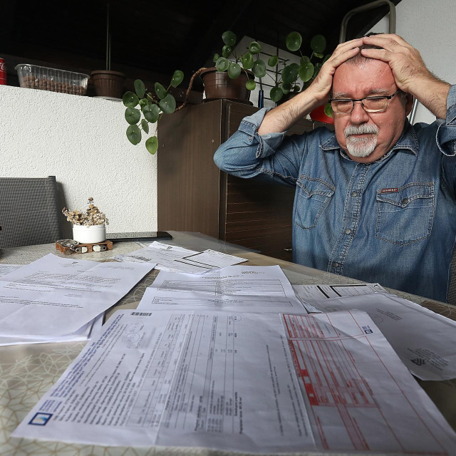 Dubravko Družić dobio je ovrhu za plin na iznos od 5.45 eura, ali treba platiti još 37 eura naknada i javnobilježničkih troškova, iako uopće nema plinsko brojilo