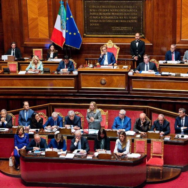 Talijanski parlament; ilustracija