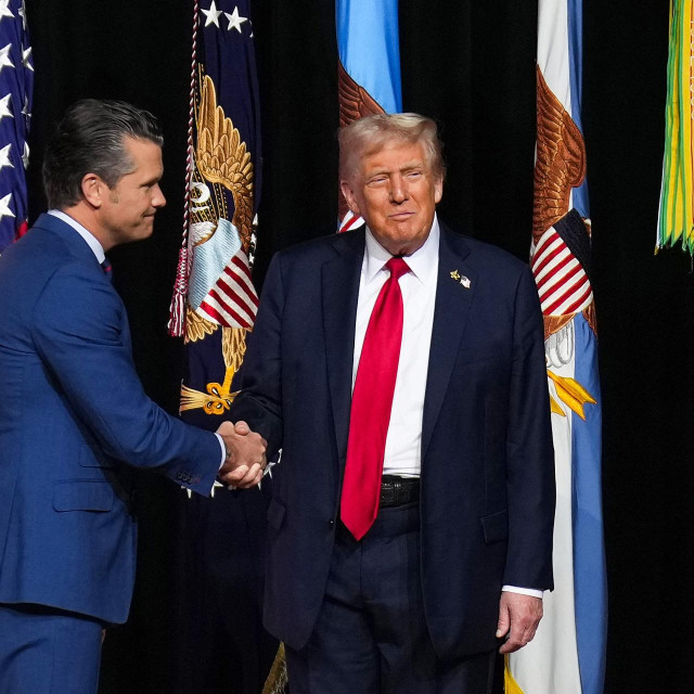 Donald Trump, Pete Hegseth