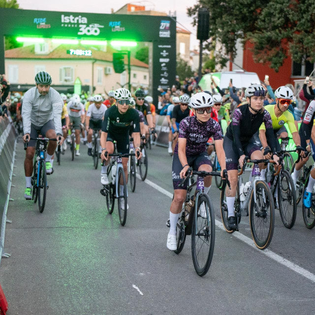 Startna linija Istria300