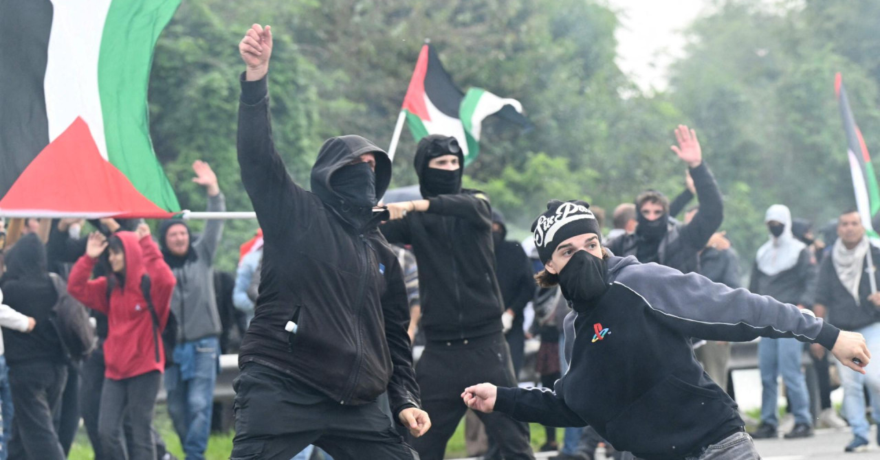 Zbog flotile za Gazu više od pola milijuna Talijana na ulicama, letjelo kamenje, bačen suzavac, dodatno ih razbjesnio komentar Meloni