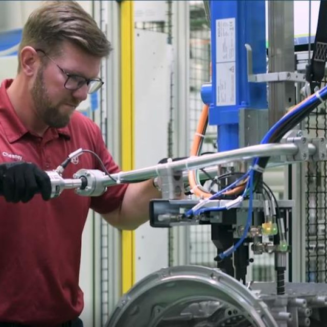 Proizvodnja u ZF-u, ilustracija