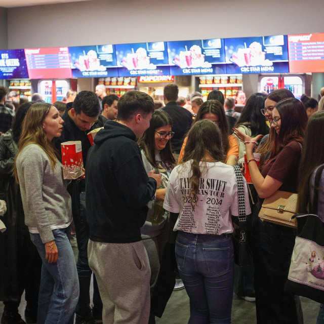 Redovi pred kinom u City Centru One East