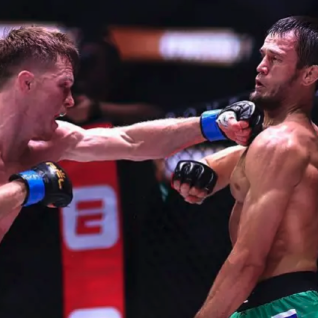 Paul Hughes (lijevo) I Usman Nurmagomedov (desno) | PFL Champions Series 3