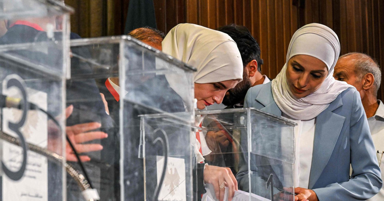 Povijesni dan u Siriji, građani biraju prvi parlament nakon svrgnuća Asada