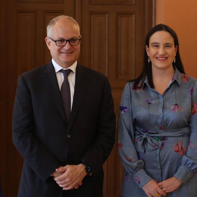 Gradonačelnik Rima Roberto Gualtieri (lijevo) može se pohvaliti utroškom od naplaćenih prometnih kazni od 78,4 milijuna eura. 