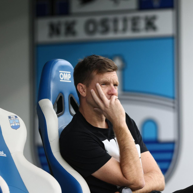 Trener Osijeka Simon Rožman