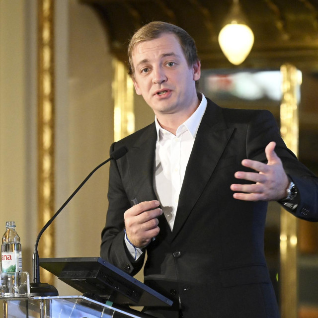 Konferencija Tržište kapitala 2025, Financiranje održivosti - razvijenim tržistima kapitala do jakog regionalnog gospodarstva, u organizaciji Jutarnjeg lista i Dela.
Na fotografiji: Volodymyr Nosov