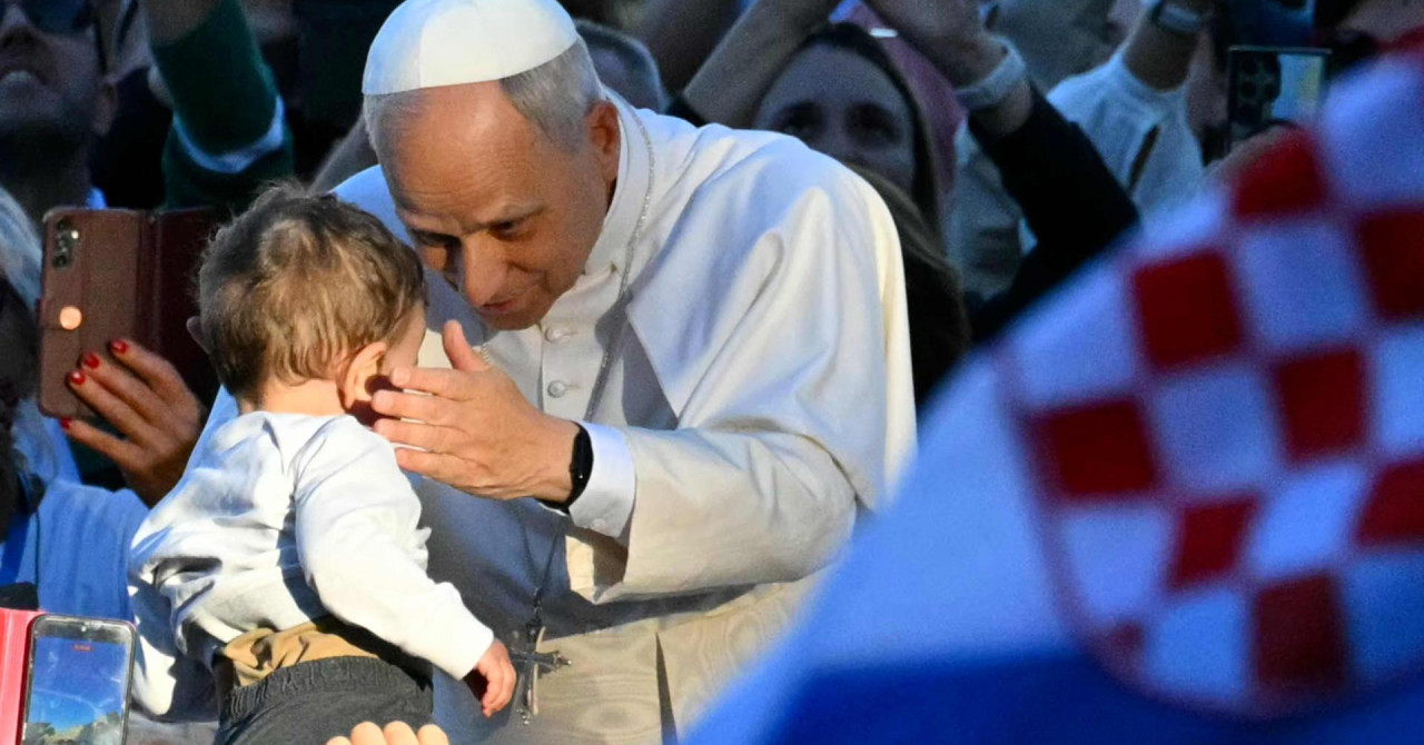 Deset tisuća Hrvata stiglo na Trg sv. Petra, papa Lav XIV. im se obratio biranim riječima: ‘Ostali ste čvrst narod...‘