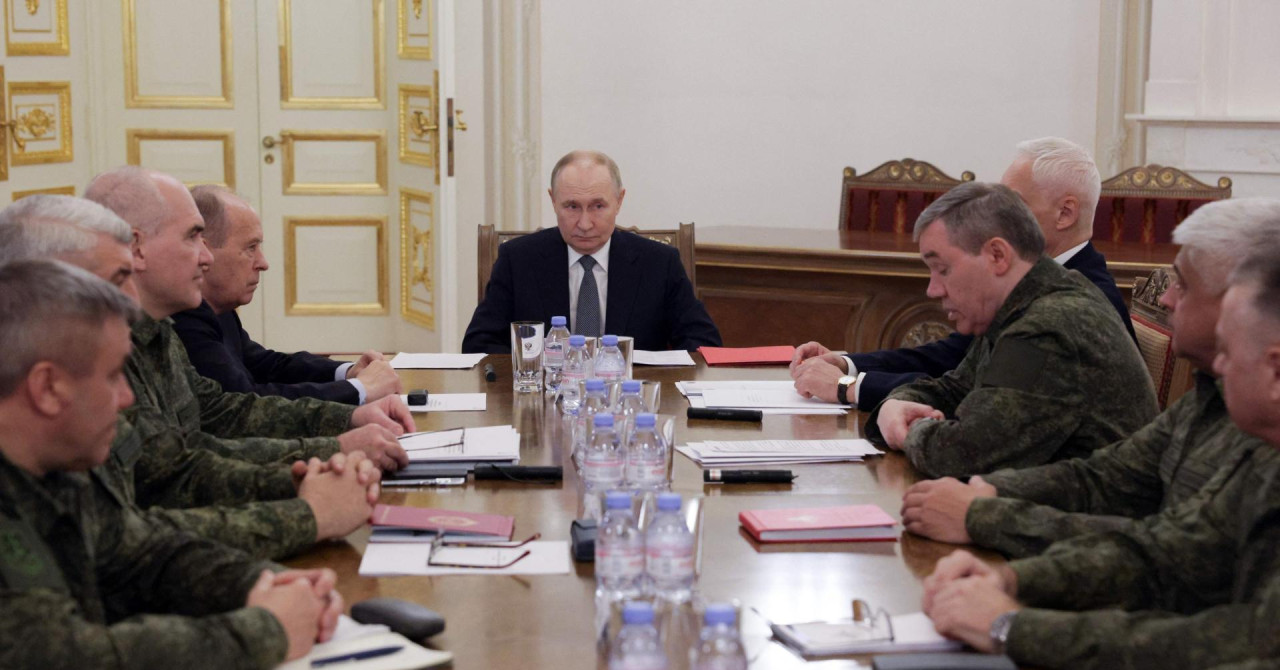 Putin pred generalima: ‘Ukrajinci se povlače, evo koliko smo točno teritorija osvojili ove godine‘