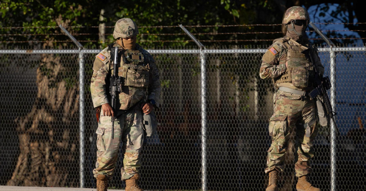 Trump ne odustaje: Dvije stotine pripadnika Nacionalne garde stiže u Chicago, oglasio se i guverner: ‘Ovo je invazija‘