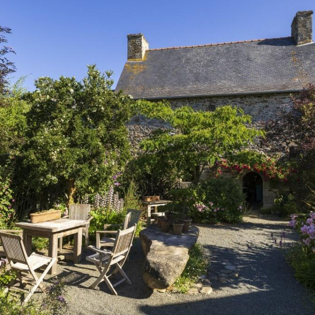 Par iz New Orleansa iznenadio se potpuno neočekivanim otkrićem u vrtu svoje kuće (ilustracija) 

 

 