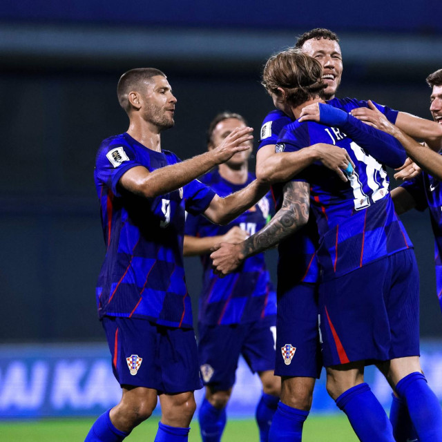 Hrvatski nogometaši slave pogodak protiv Crne Gore