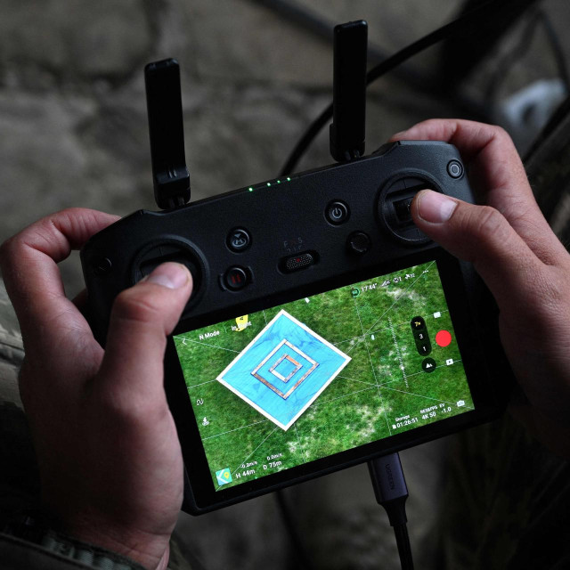 Ukrajinski operater dronova