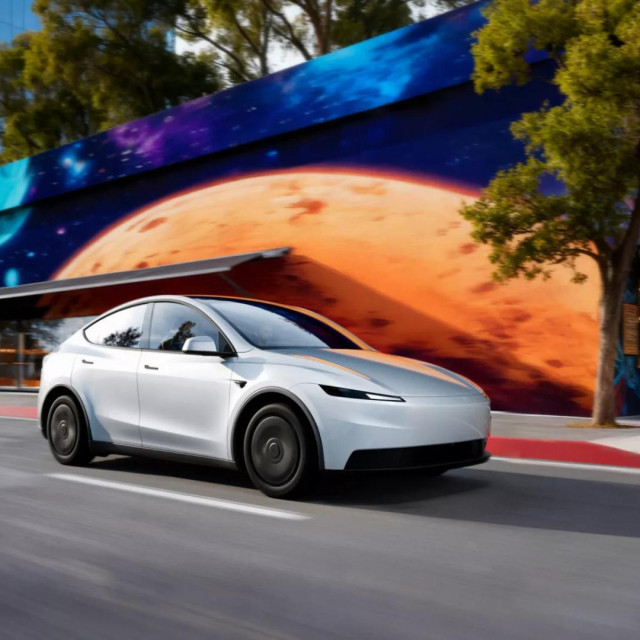 Tesla Model Y Standard