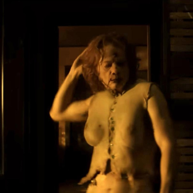 Isječak iz serije - žensko odijelo koje je mogao nositi